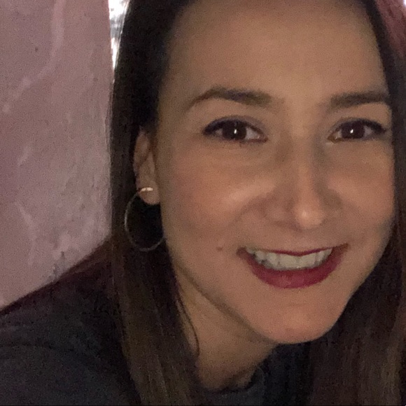 Meet your Posher, Trina - Picture 1 of 1